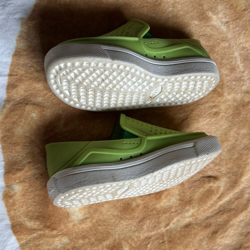 Crocs Kids CitiLane Roka Slip ons Water Boat Shoes Volt Green Shoes 7 - Picture 3 of 13